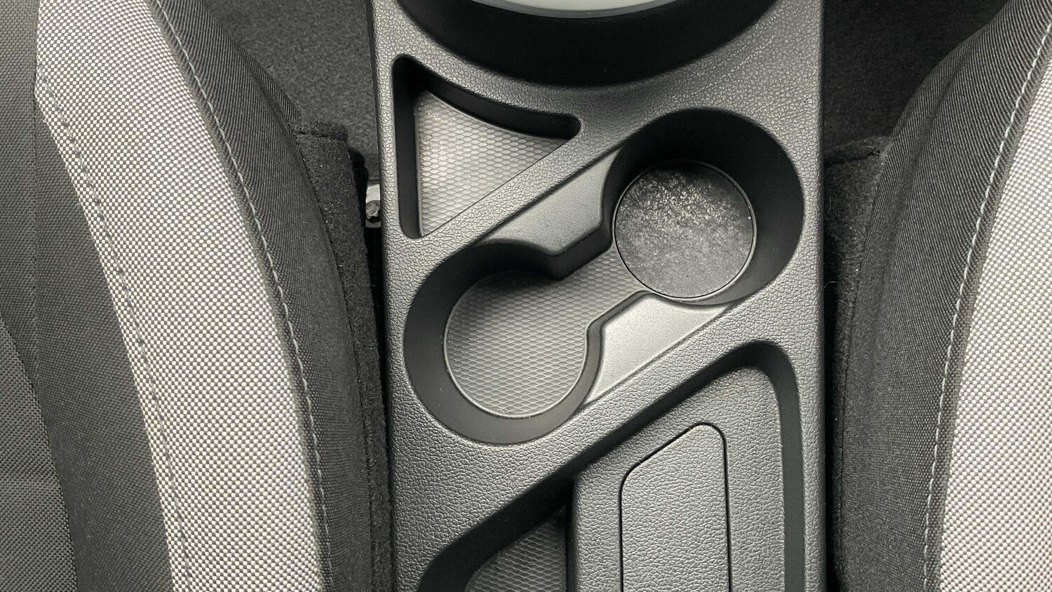 Used Hyundai i10 2022 for sale - 76230346: Photo 21