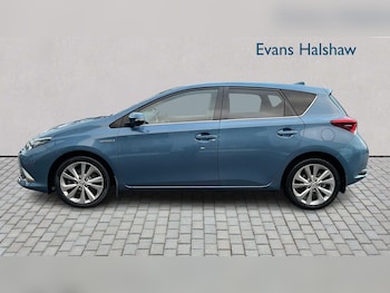 Used Toyota Auris 2018 for sale - 77361423: Photo