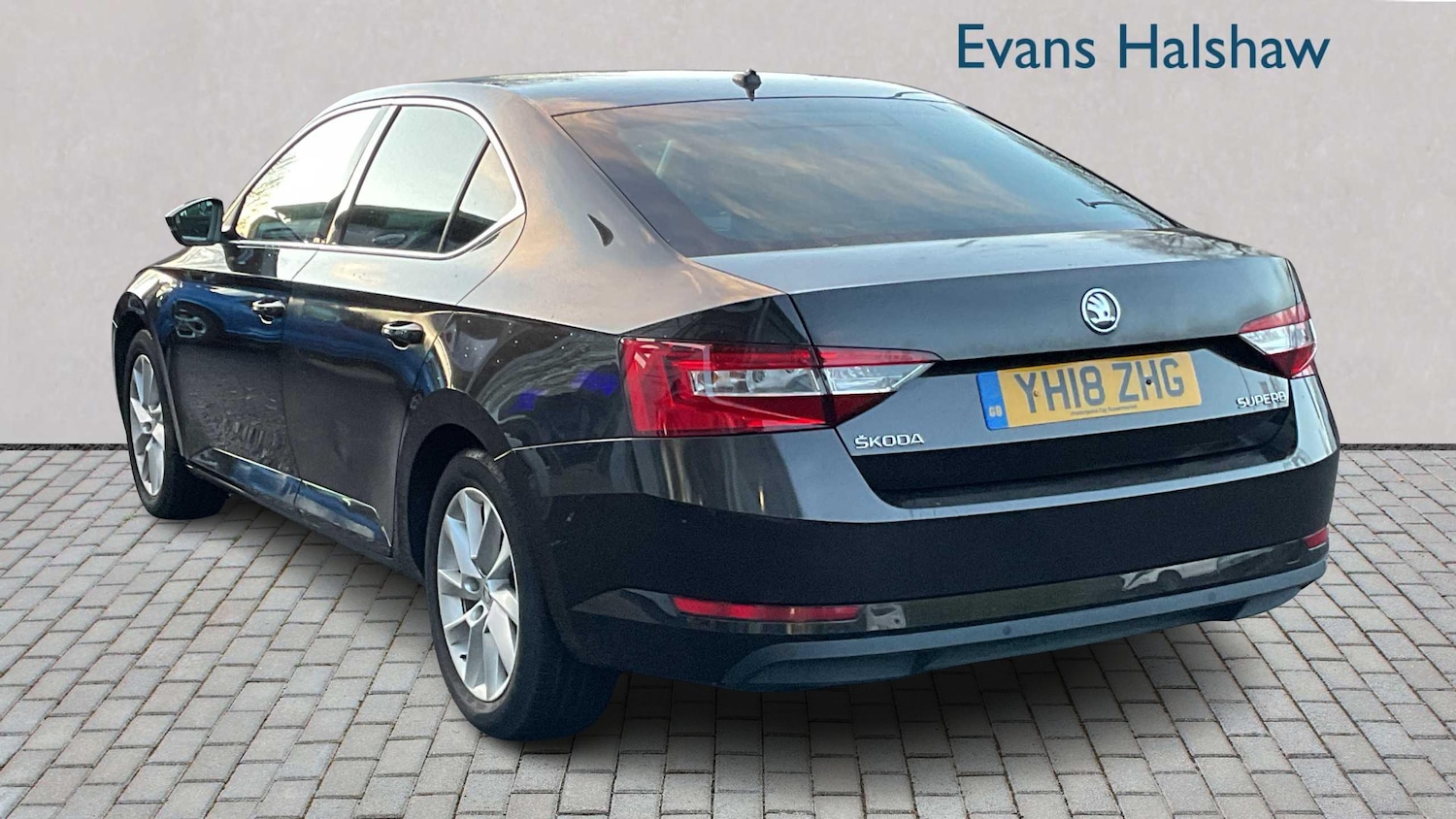 Used Skoda Superb 2018 for sale - 76804919: Photo 3