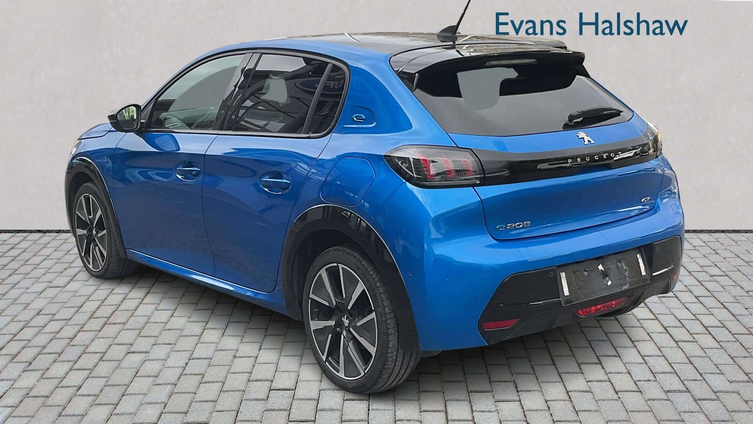 Used Peugeot 208 2023 for sale - 77858349: Photo 2