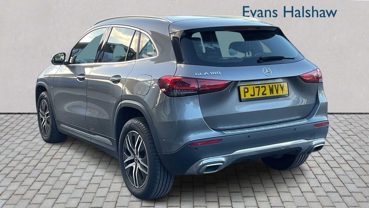 Used Mercedes-Benz GLA 2022 for sale - 76636753: Photo 3