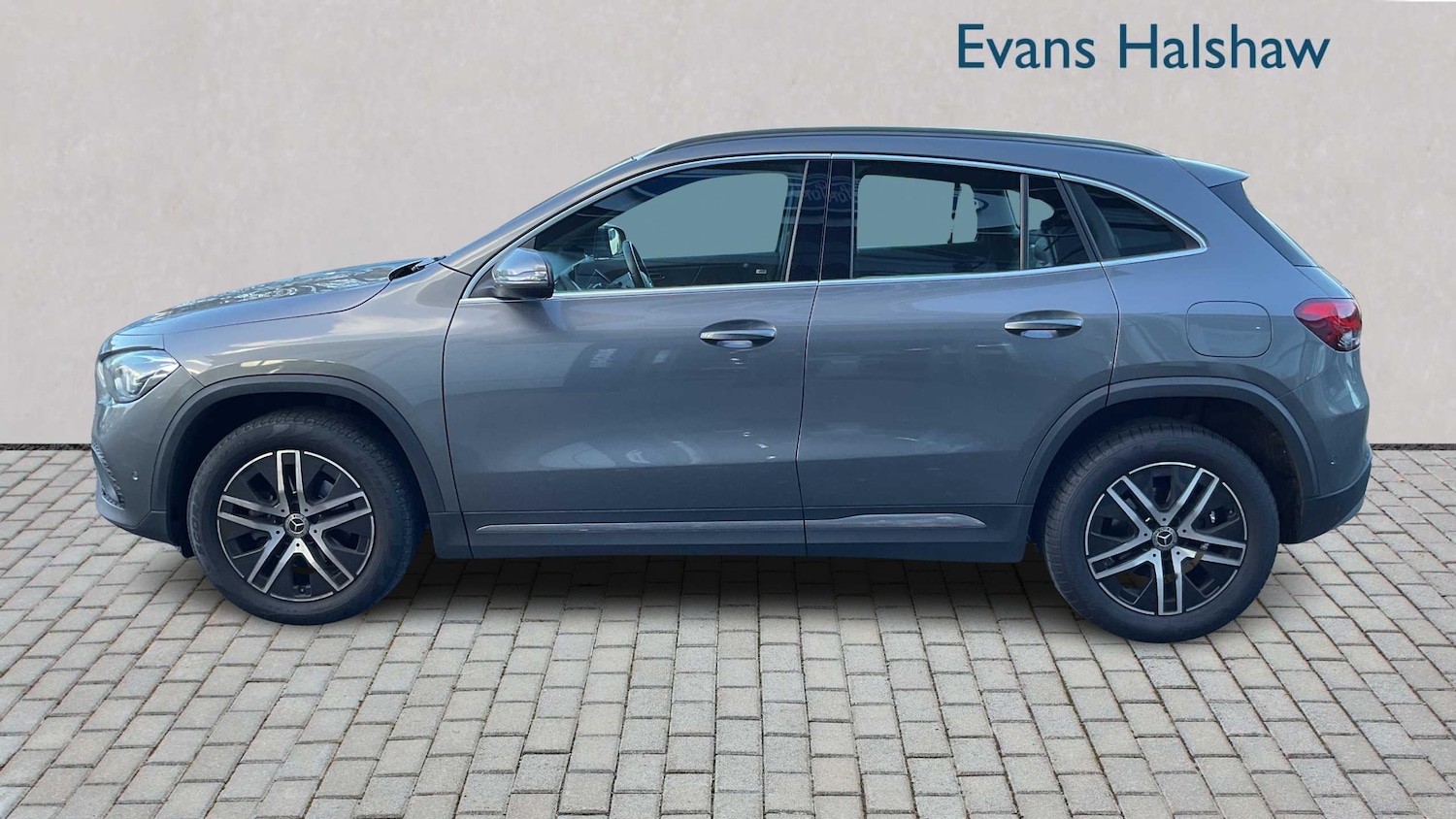 Used Mercedes-Benz GLA 2022 for sale - 76636753: Photo 4