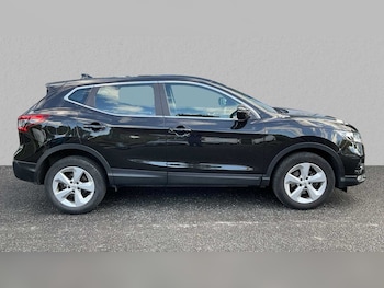 Used Nissan Qashqai 2018 for sale - 75733224: Photo