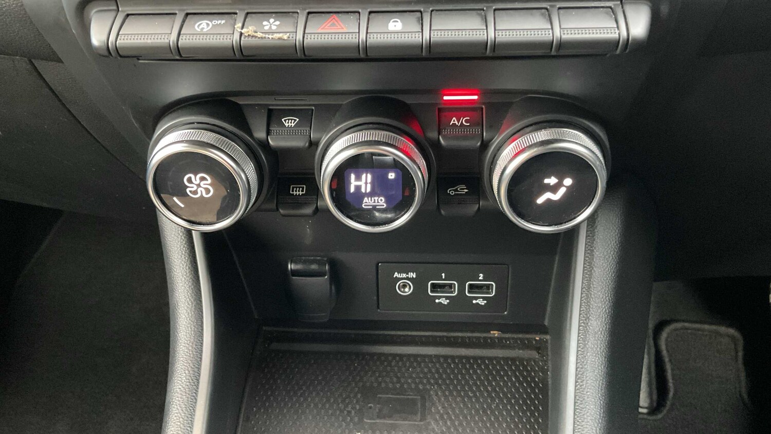 Used Renault Captur 2020 for sale - 76705202: Photo 20