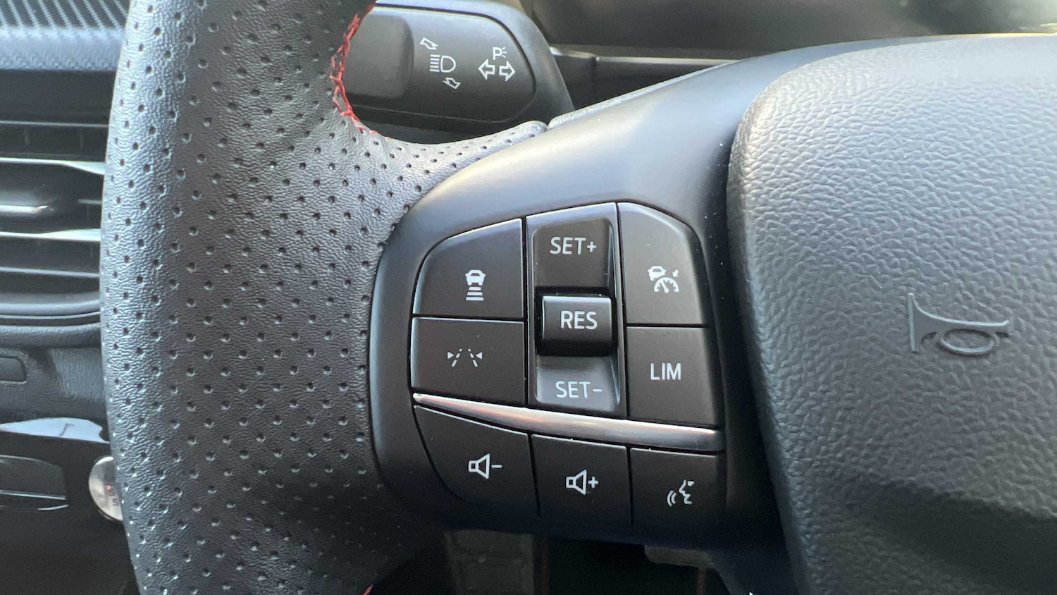 Used Ford Kuga 2025 for sale - 76435619: Photo 15