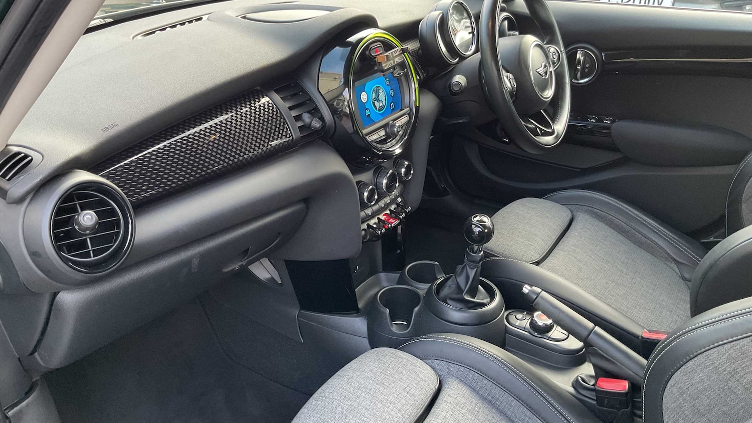 Used MINI Hatch 2018 for sale - 77000307: Photo 13