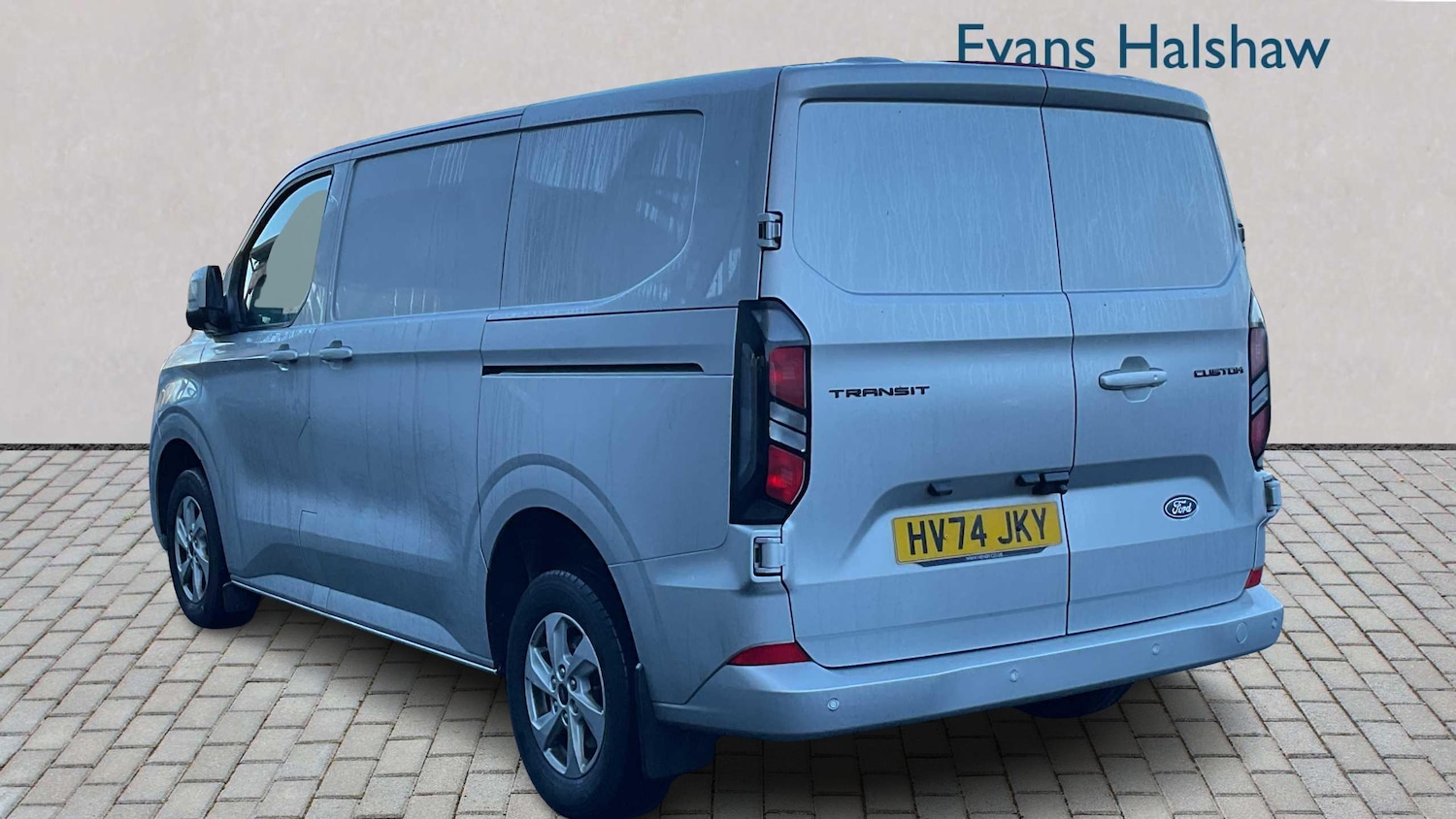 Used Ford Transit Custom 2024 for sale - 77373843: Photo 2