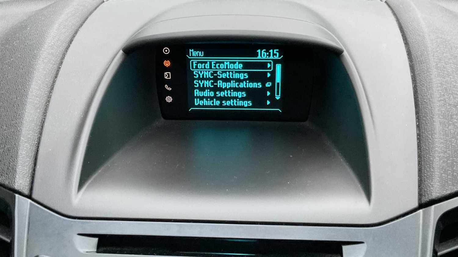 Used Ford Fiesta 2015 for sale - 77628098: Photo 8