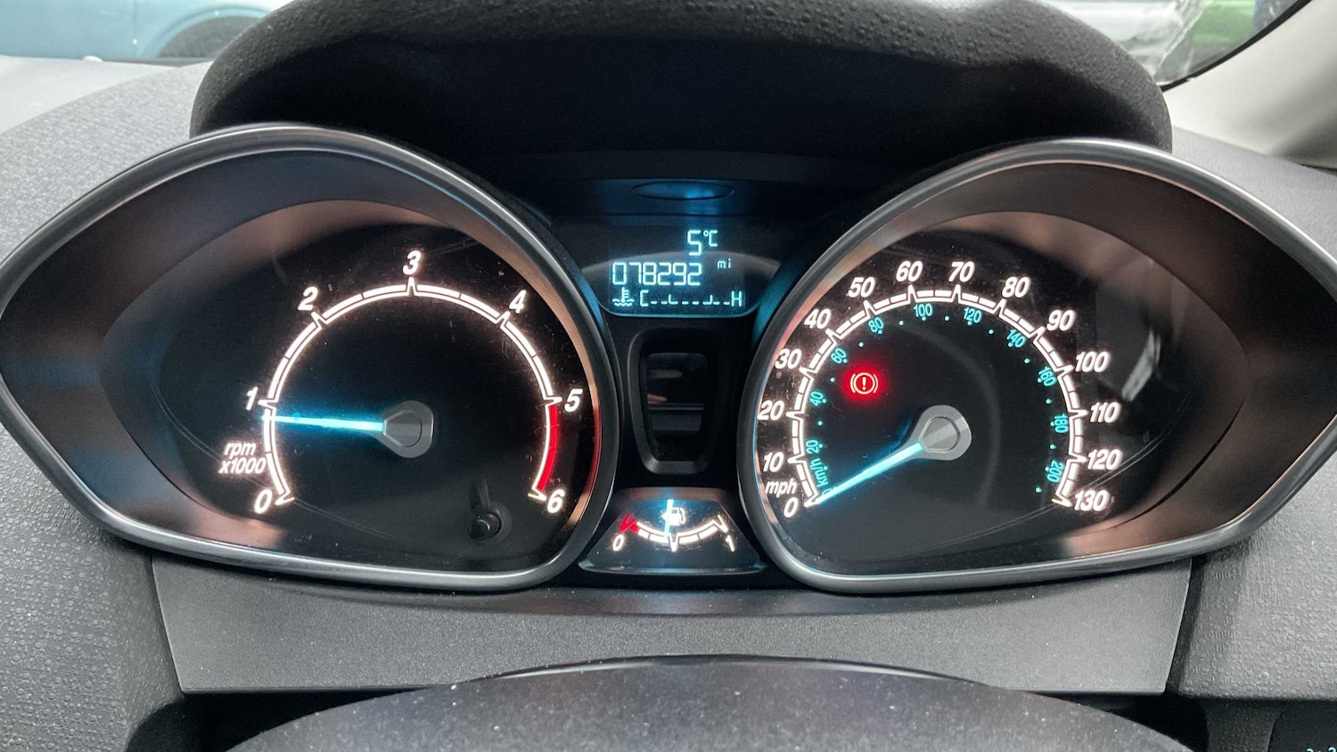 Used Ford Fiesta 2015 for sale - 77628098: Photo 9