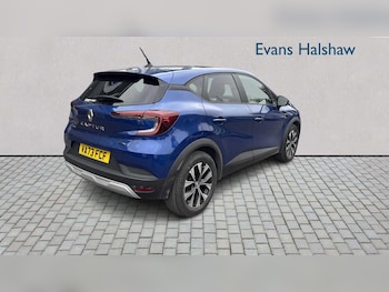 Used Renault Captur 2024 for sale - 76310810: Photo