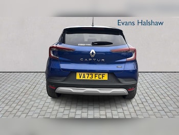 Used Renault Captur 2024 for sale - 76310810: Photo