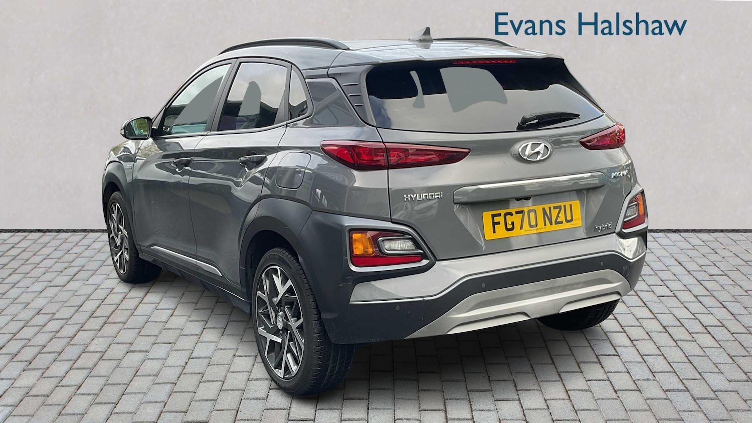Used Hyundai KONA 2020 for sale - 76401385: Photo 2