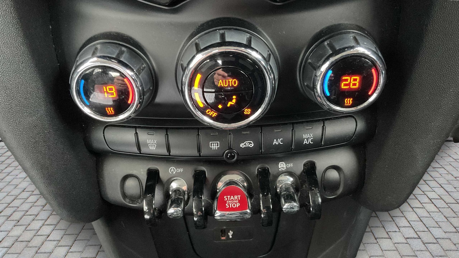 Used MINI Hatch 2018 for sale - 77134833: Photo 7