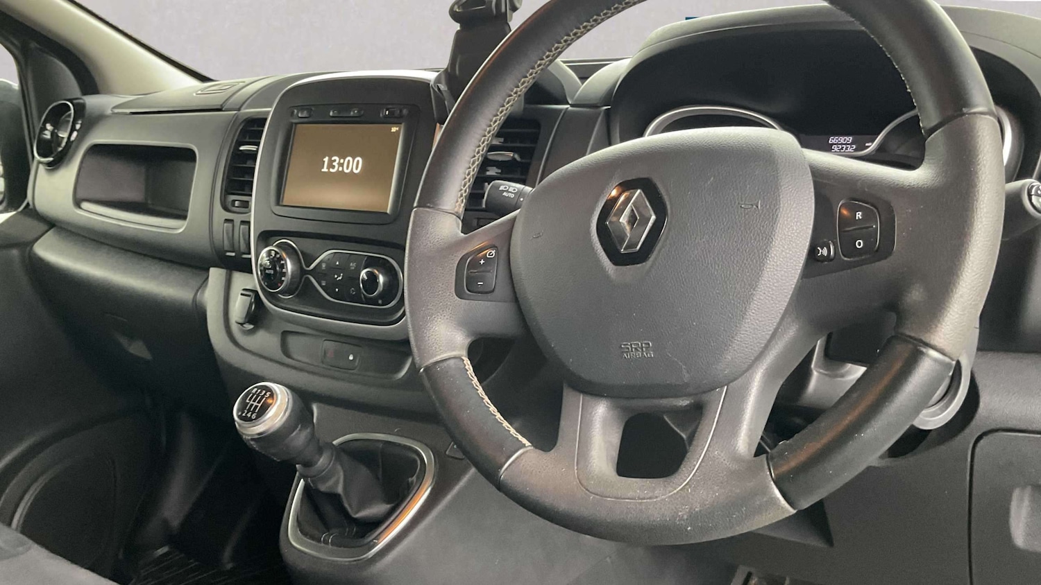 Used Renault Trafic for sale - 78209311: Photo 2