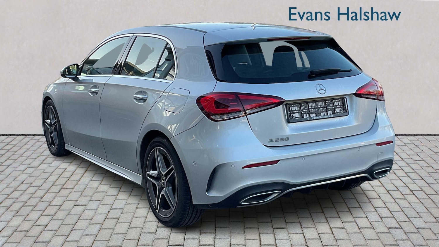 Used Mercedes-Benz A-Class 2018 for sale - 76661747: Photo 3