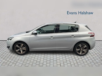 Used Peugeot 308 2016 for sale - 77032192: Photo