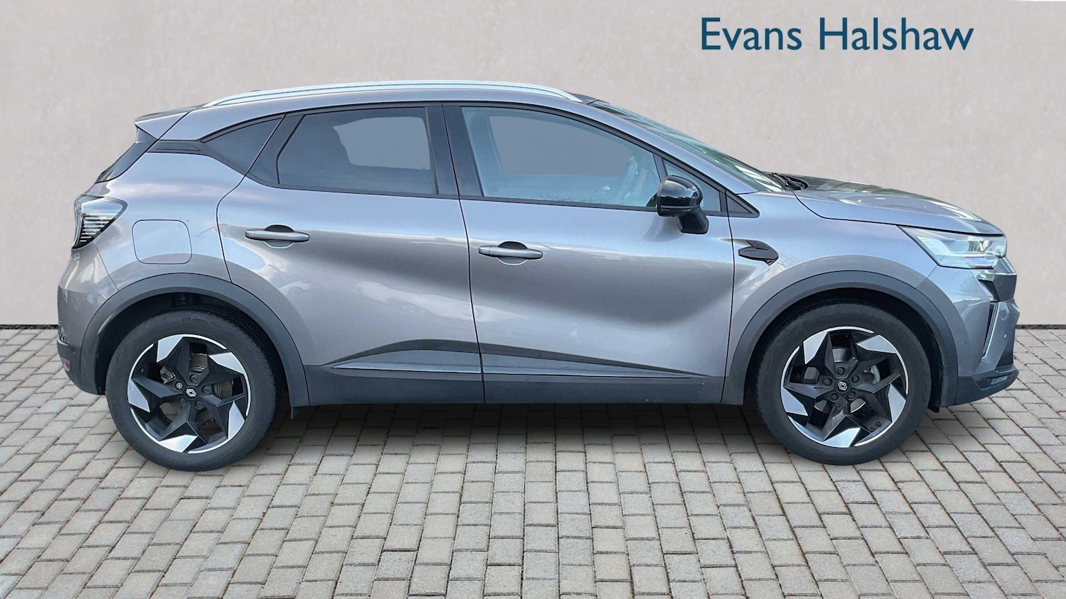 Used Renault Captur 2024 for sale - 76401264: Photo 3