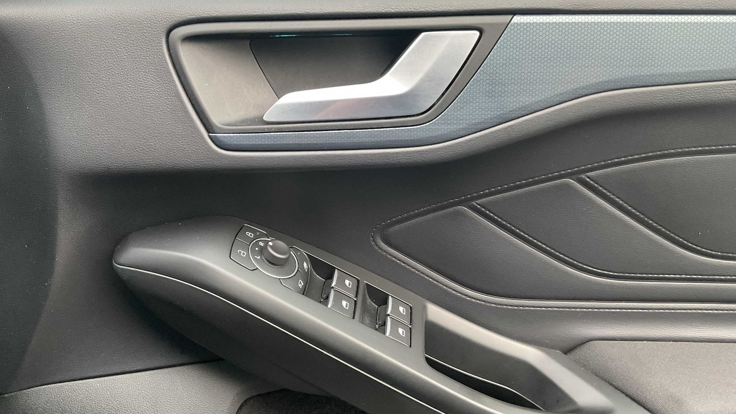 Used Ford Focus 2023 for sale - 76205127: Photo 30