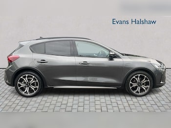Used Ford Focus 2023 for sale - 76205127: Photo