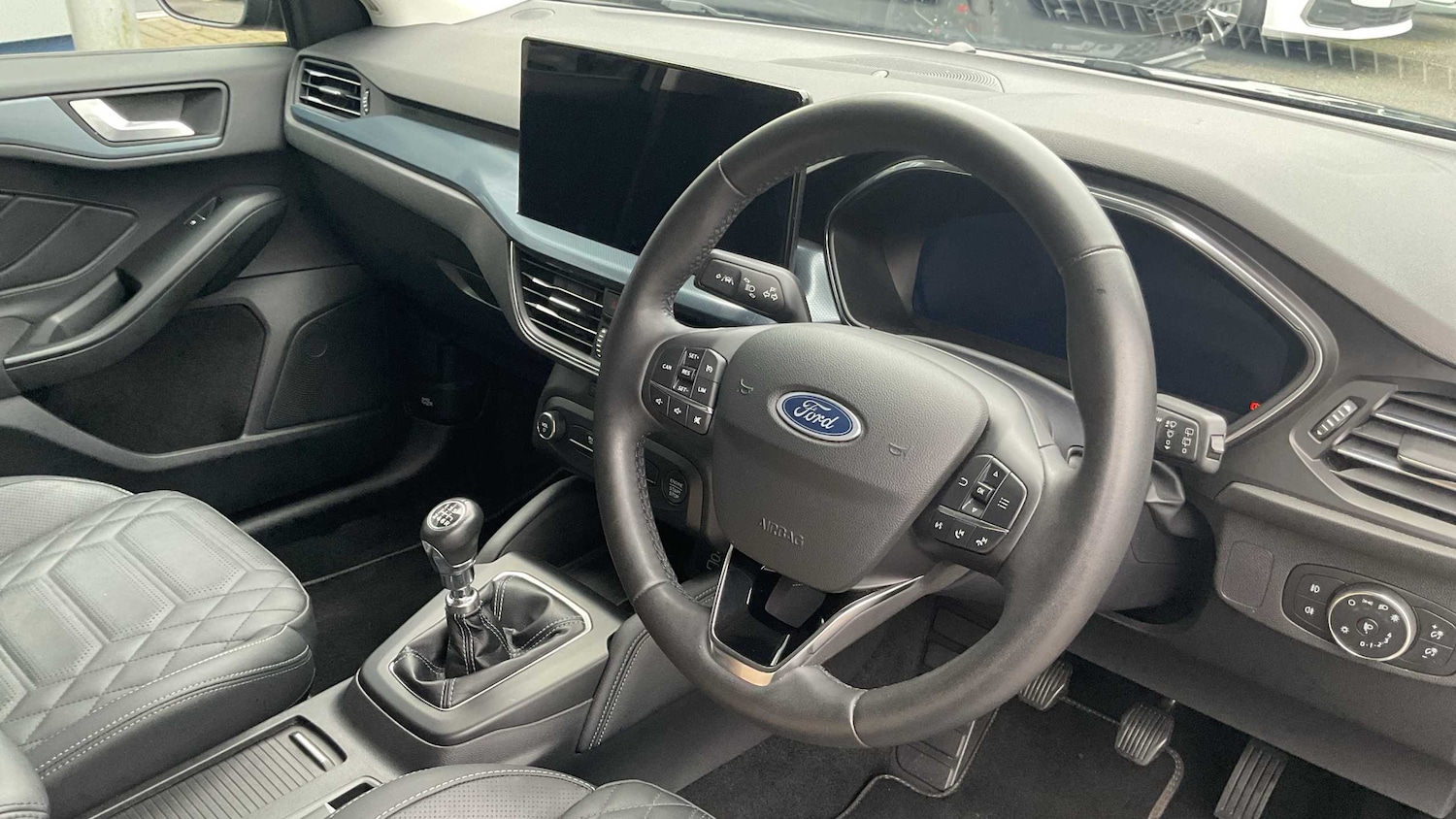 Used Ford Focus 2023 for sale - 76205127: Photo 8