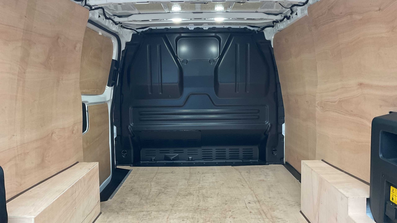 Used Ford Transit Custom 2025 for sale - 77147389: Photo 9