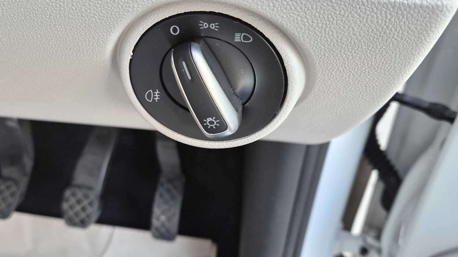 Used Volkswagen up! 2019 for sale - 76141915: Photo 14