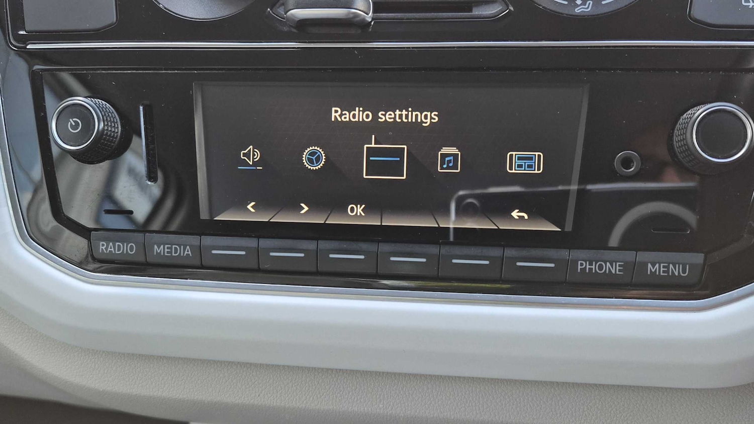 Used Volkswagen up! 2019 for sale - 76141915: Photo 8