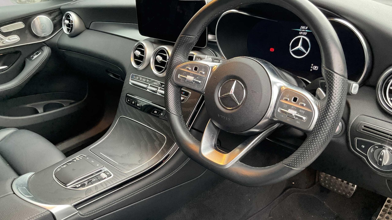 Used Mercedes-Benz GLC 2020 for sale - 77134931: Photo 6