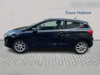 Used Ford Fiesta 2018 for sale - 79428696: Photo