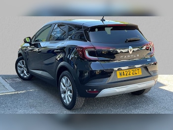 Used Renault Captur 2022 for sale - 75316638: Photo