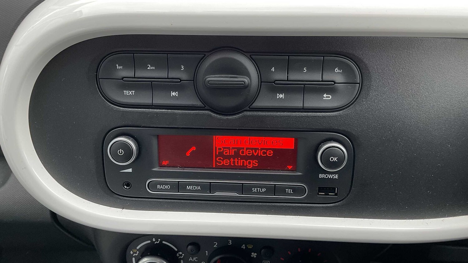 Used Renault Twingo 2015 for sale - 78104946: Photo 8