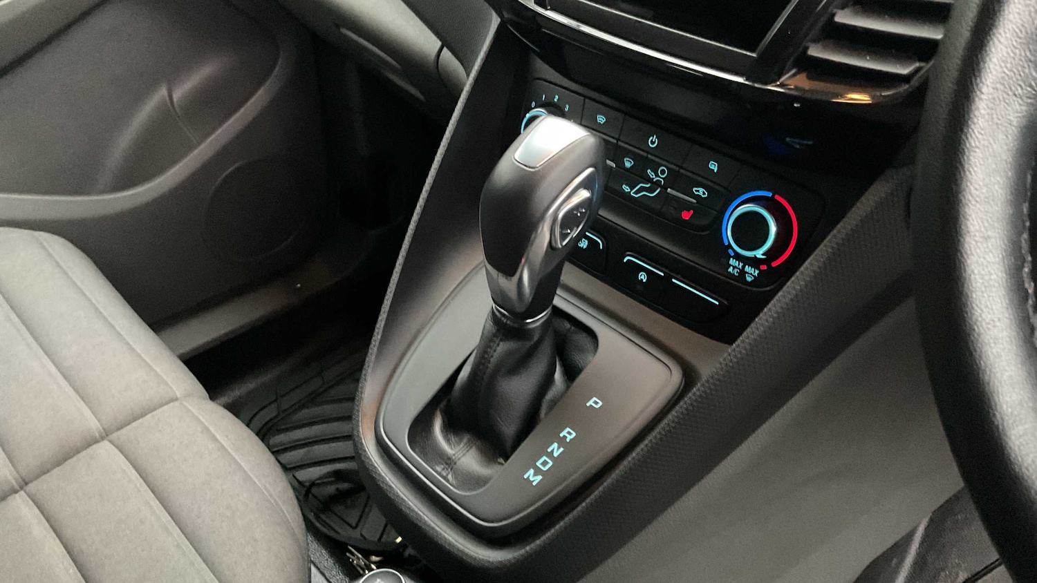 Used Ford Transit Connect 2019 for sale - 76564545: Photo 9