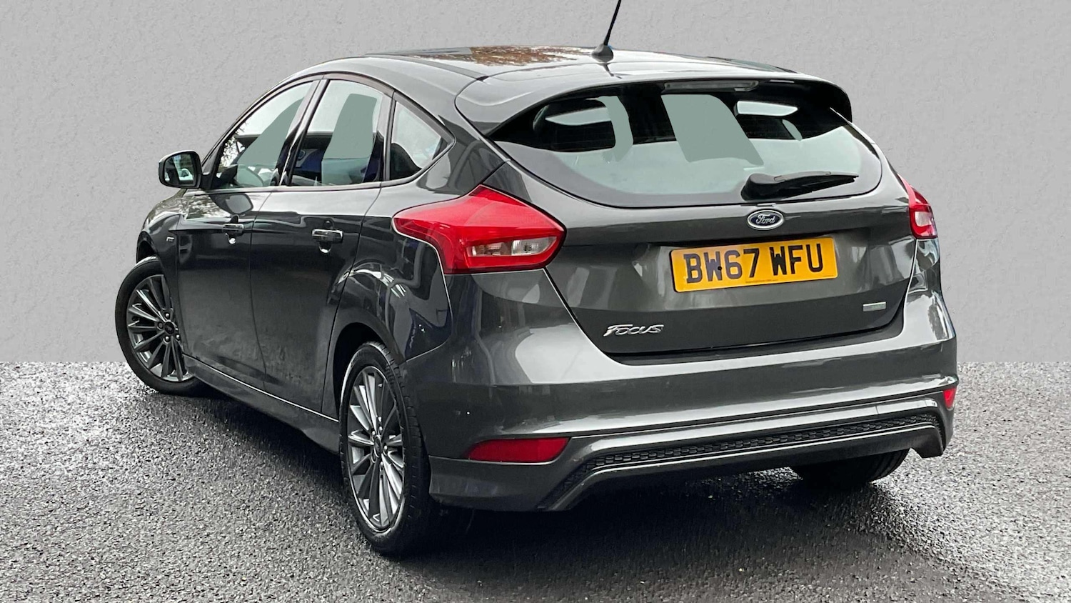 Used Ford Focus 2018 for sale - 76016055: Photo 2