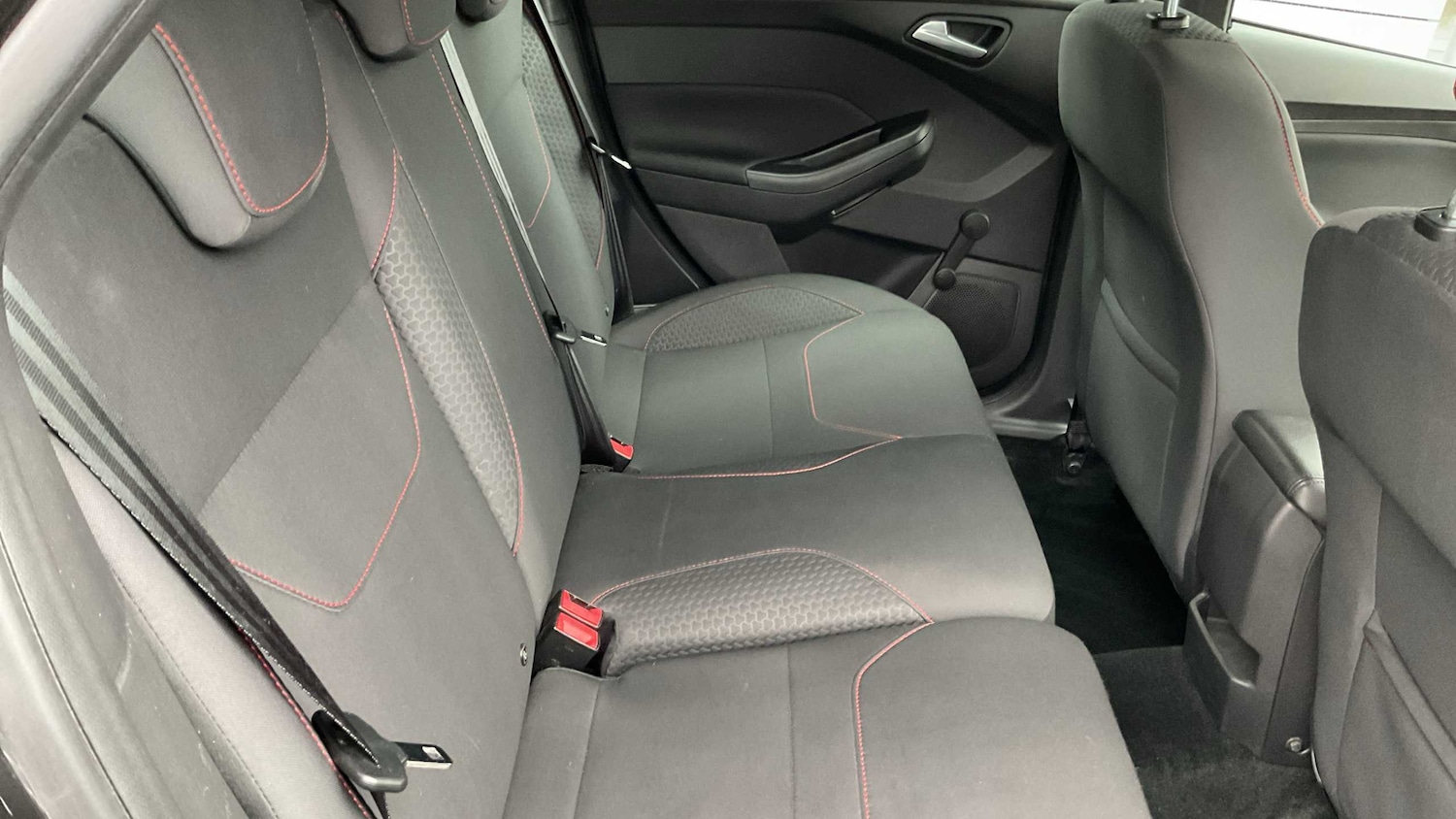 Used Ford Focus 2018 for sale - 76016055: Photo 9