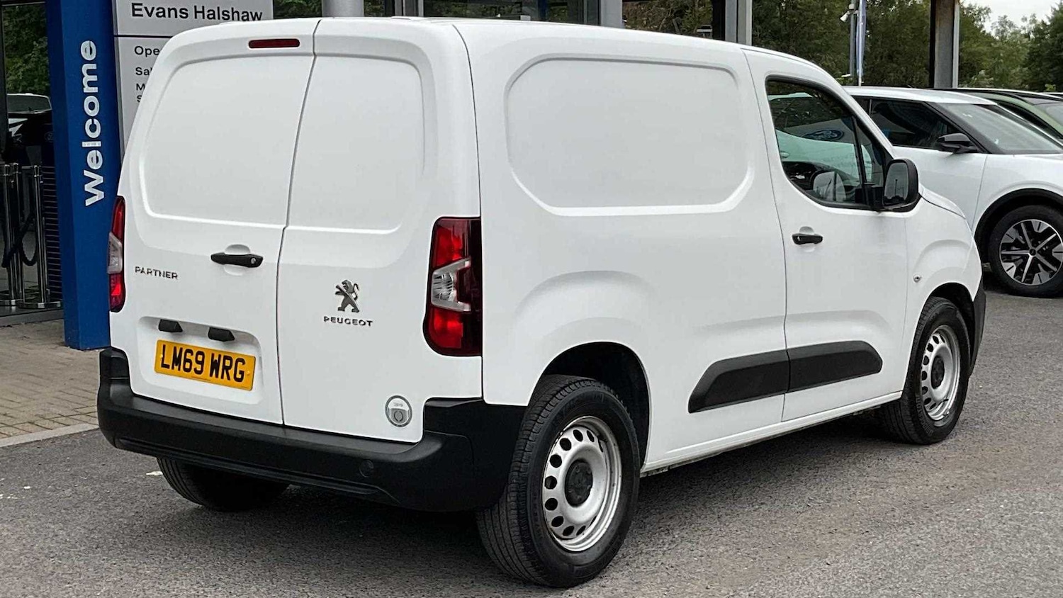 Vehicle 28