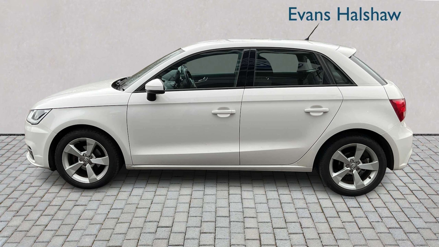 Used Audi A1 2017 for sale - 77827399: Photo 3