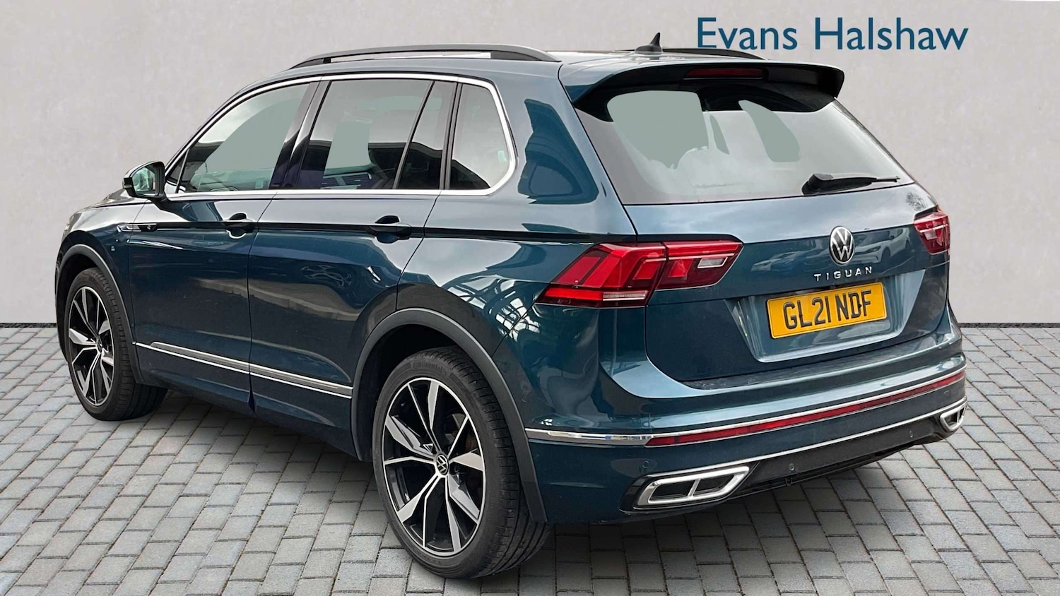 Used Volkswagen Tiguan 2021 for sale - 78119049: Photo 2