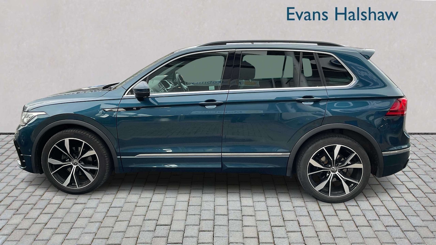 Used Volkswagen Tiguan 2021 for sale - 78119049: Photo 3