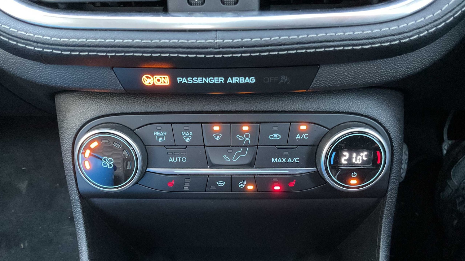 Used Ford Fiesta 2018 for sale - 76636653: Photo 8