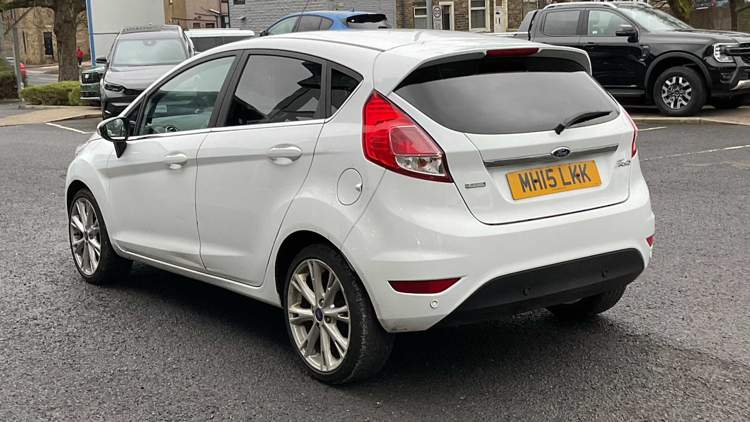 Used Ford Fiesta 2015 for sale - 77628091: Photo 2