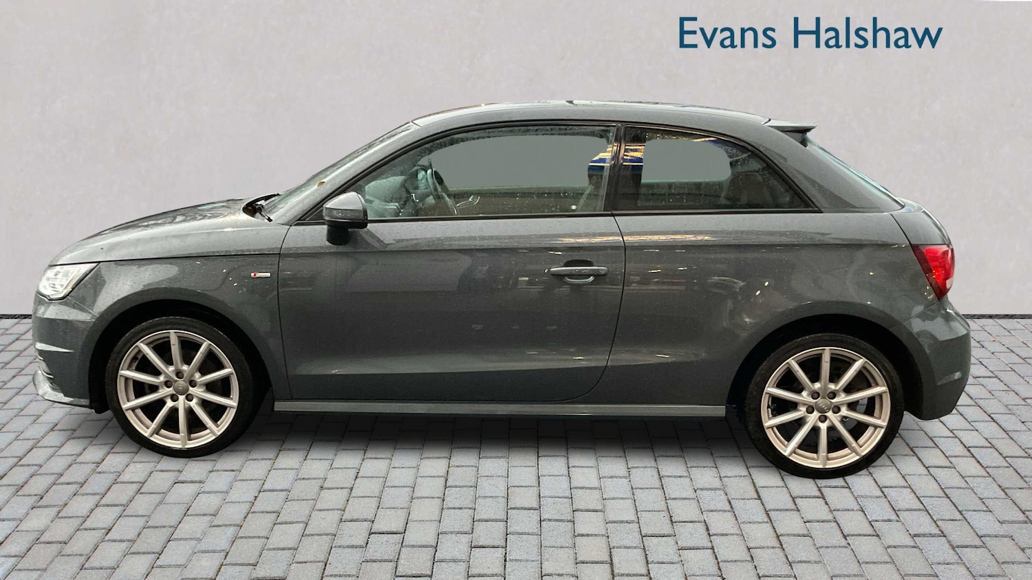 Used Audi A1 2015 for sale - 76789310: Photo 4