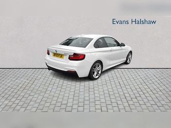 Used BMW 2 Series 2015 for sale - 76310802: Photo 2