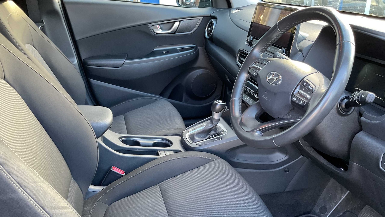 Used Hyundai KONA 2022 for sale - 76636803: Photo 7