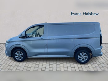 Used Ford Transit Custom 2024 for sale - 77373737: Photo