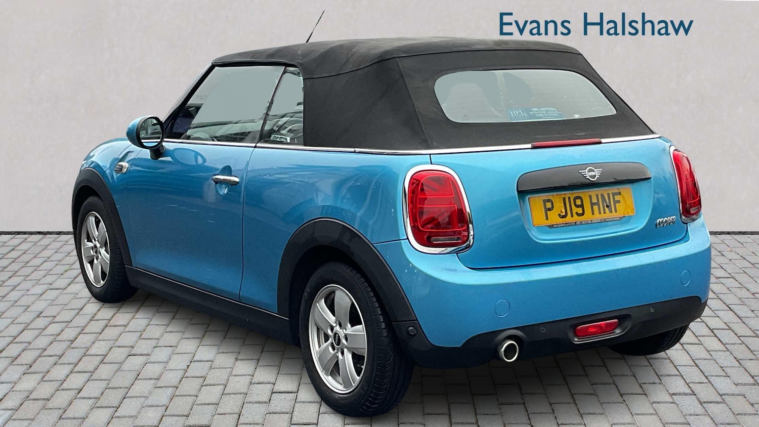 Used MINI Convertible 2019 for sale - 77270290: Photo 2