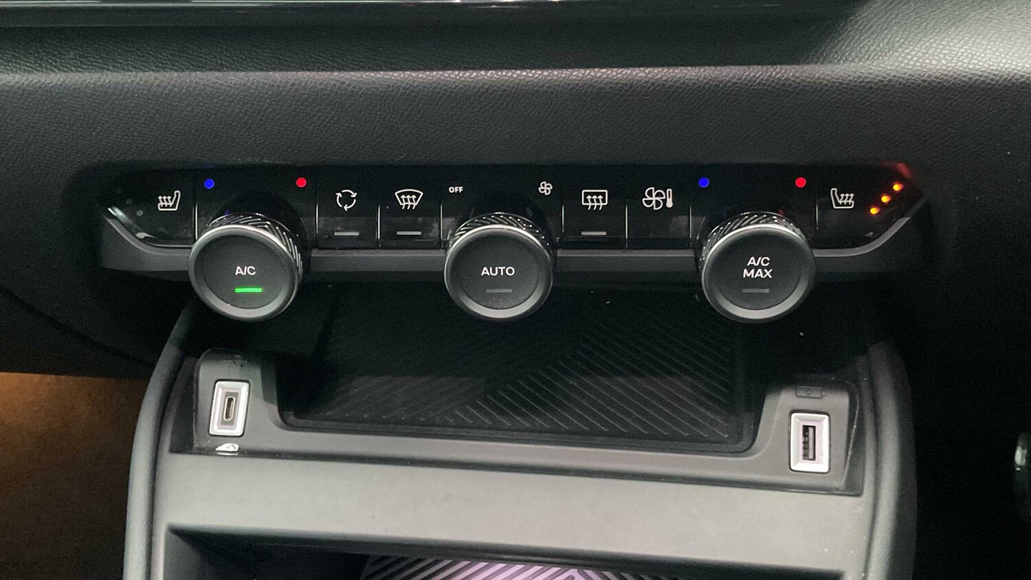 Used Citroen C4 2022 for sale - 77698889: Photo 16