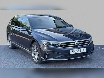 Volkswagen - Passat