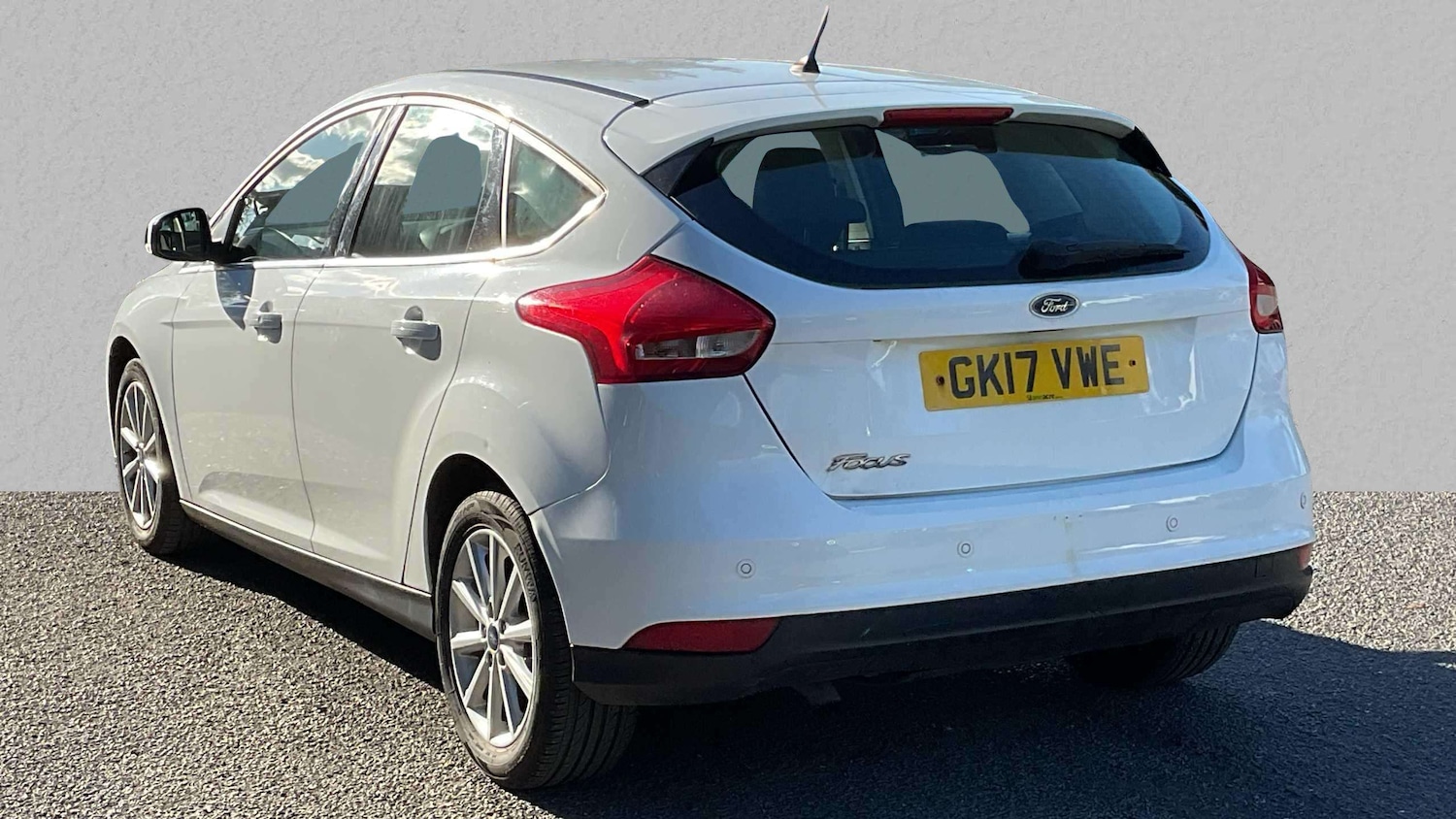 Used Ford Focus 2017 for sale - 76045233: Photo 2