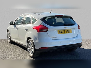Used Ford Focus 2017 for sale - 76045233: Photo 2