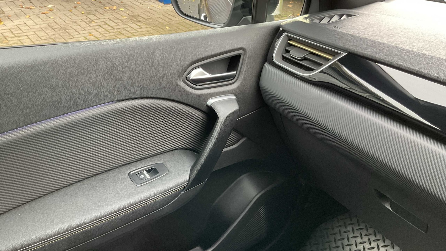 Used Renault Captur 2023 for sale - 76401430: Photo 11